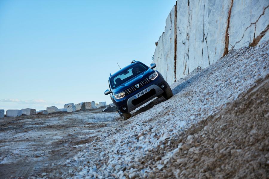  Dacia Duster 2017 года  (WW) (фото 109 из 257)